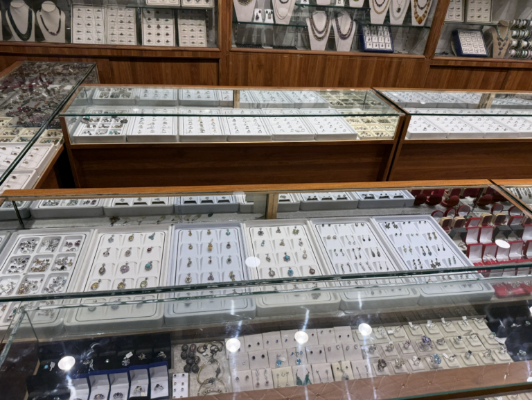 store (3)